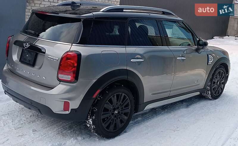 Хэтчбек MINI Countryman 2017 в Киеве