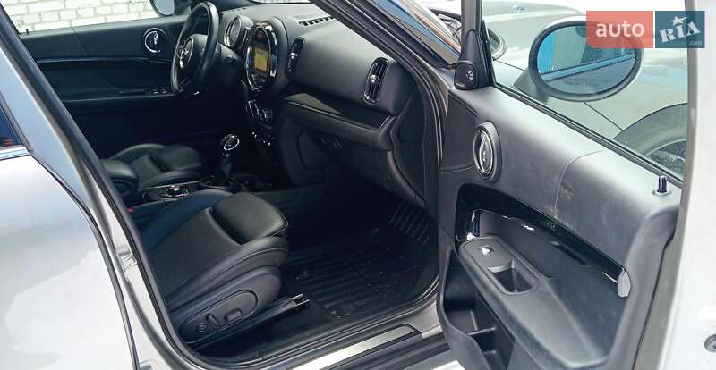 Хэтчбек MINI Countryman 2017 в Киеве