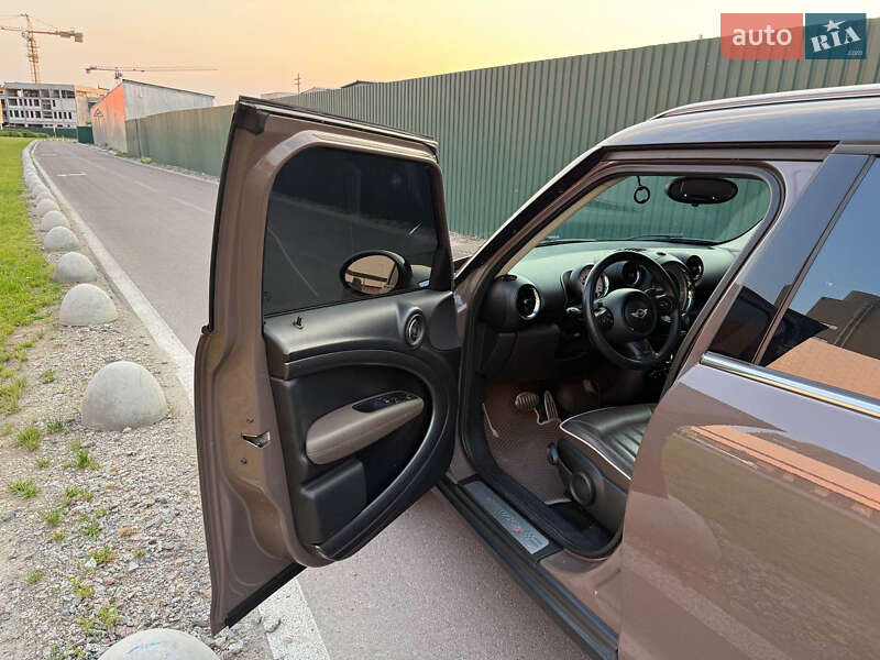 Внедорожник / Кроссовер MINI Countryman 2014 в Киеве