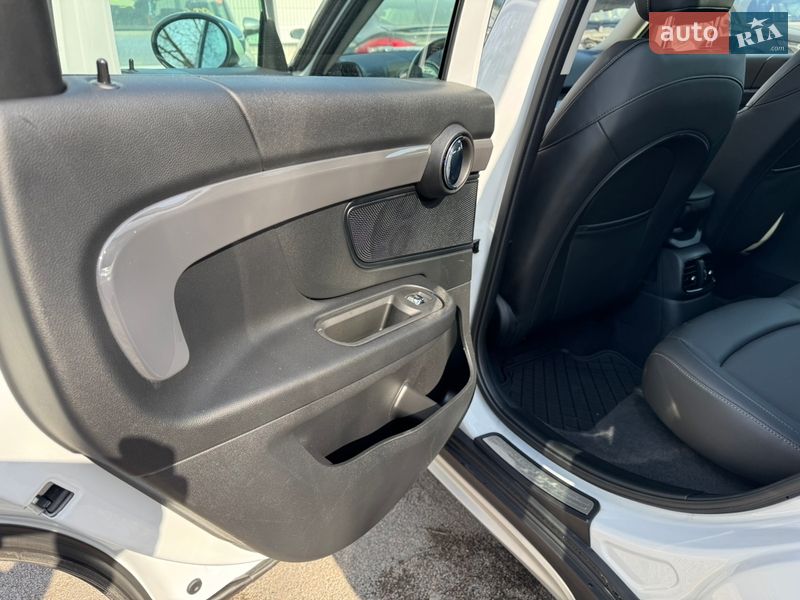 Хэтчбек MINI Countryman 2019 в Львове