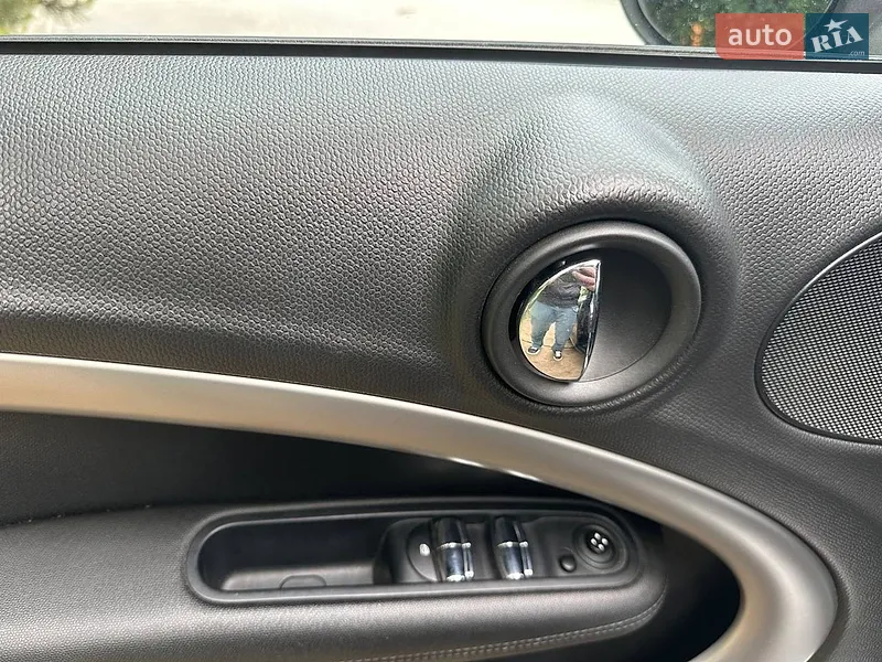 MINI Countryman 2013 VIN WMWZD31020WP90729 фото оголошення 5 з 51