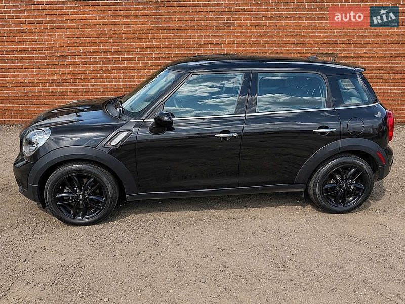 Внедорожник / Кроссовер MINI Countryman 2015 в Николаеве