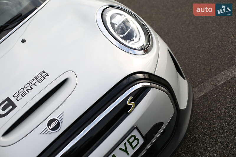 Хэтчбек MINI Electric 2021 в Киеве