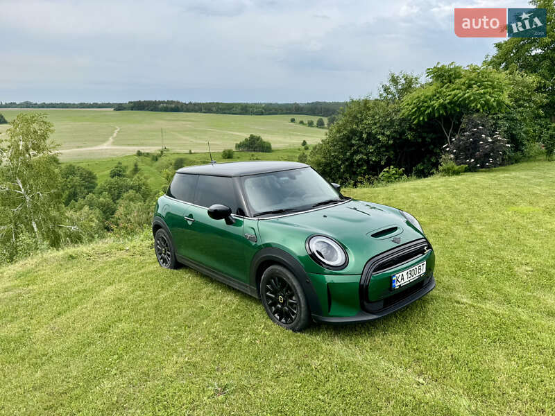 Хэтчбек MINI Electric 2021 в Киеве