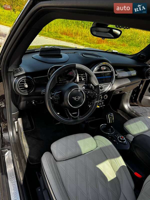 Хэтчбек MINI Electric 2021 в Львове