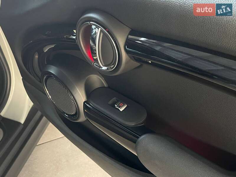 Хэтчбек MINI Electric 2020 в Одессе фото 22 Хэтчбек MINI Electric 2020 в Одессе