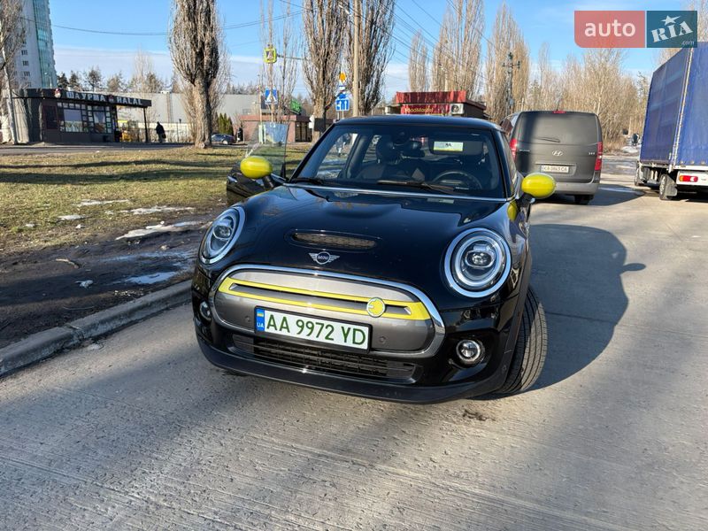 Хэтчбек MINI Electric 2020 в Киеве