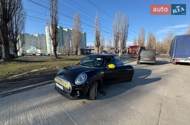 Хэтчбек MINI Electric 2020 в Киеве