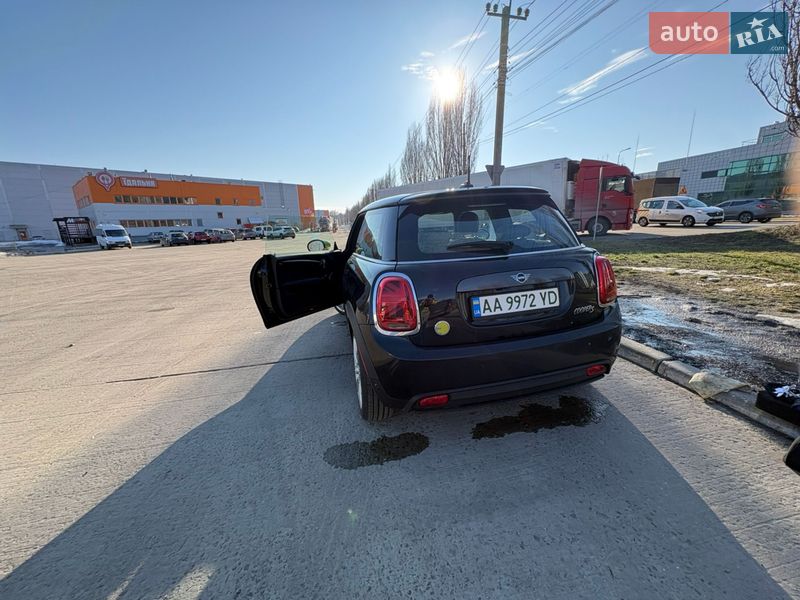 Хэтчбек MINI Electric 2020 в Киеве