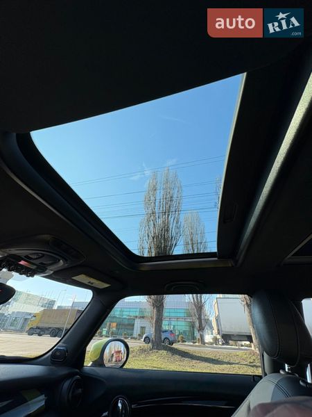 Хэтчбек MINI Electric 2020 в Киеве