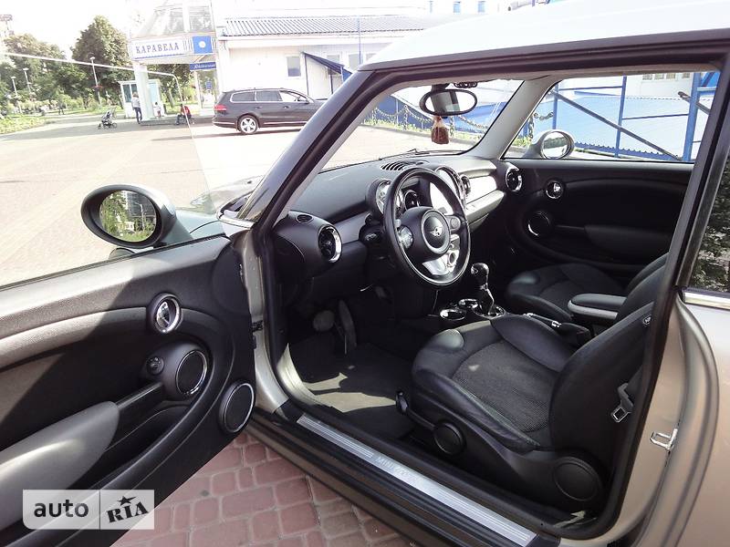 Хетчбек MINI Hatch 2008 в Києві