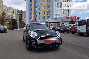 Хэтчбек MINI Hatch 2015 в Киеве