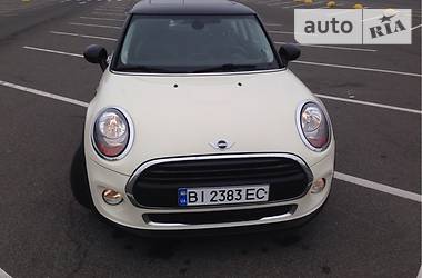 Хэтчбек MINI Hatch 2015 в Киеве