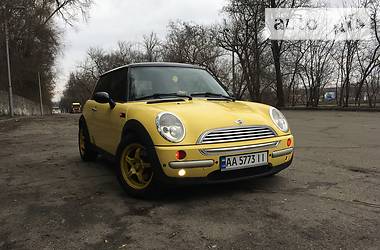 Хэтчбек MINI Hatch 2003 в Киеве