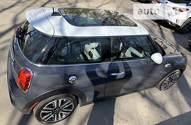 Купе MINI Hatch 2019 в 