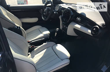 Купе MINI Hatch 2019 в 