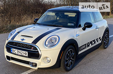 Хетчбек MINI Hatch 2014 в 