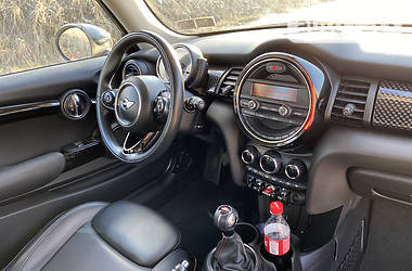 Хетчбек MINI Hatch 2014 в 