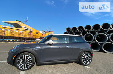 Купе MINI Hatch 2019 в 