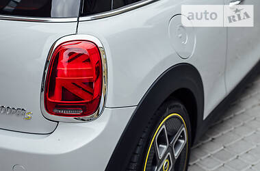 Хетчбек MINI Hatch 2020 в 