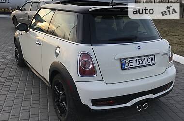 Хетчбек MINI Hatch 2013 в 