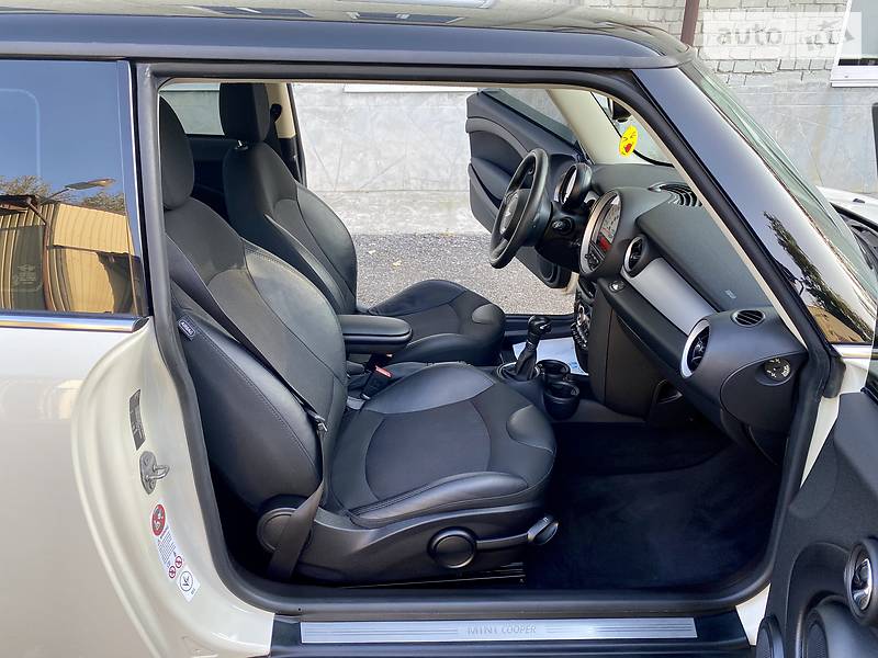 Хетчбек MINI Hatch 2013 в Києві фото 35 Хетчбек MINI Hatch 2013 в Києві