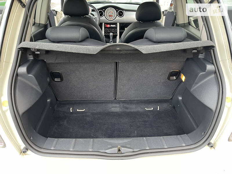 Купе MINI Hatch 2006 в Луцке