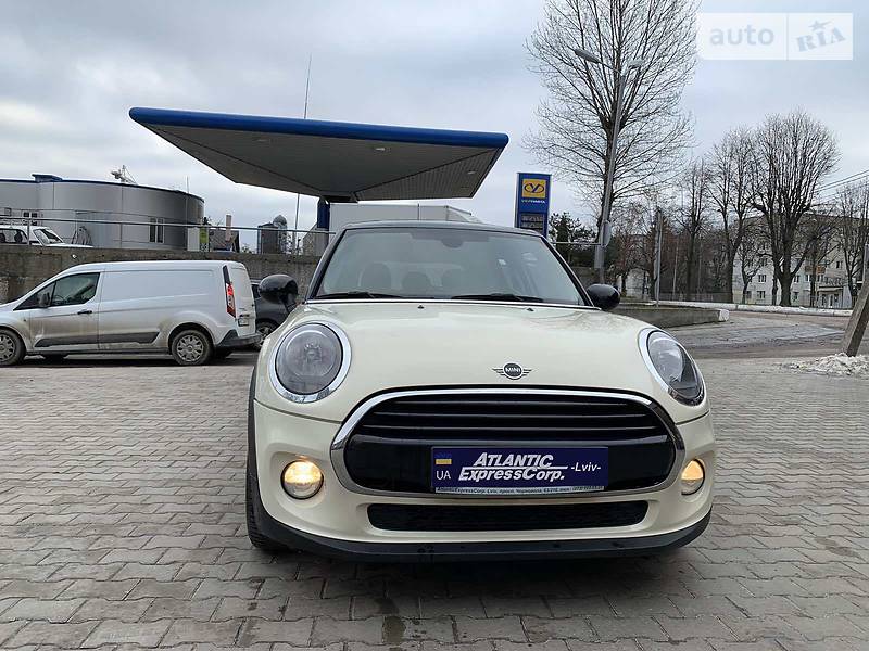 Хетчбек MINI Hatch 2018 в Львові