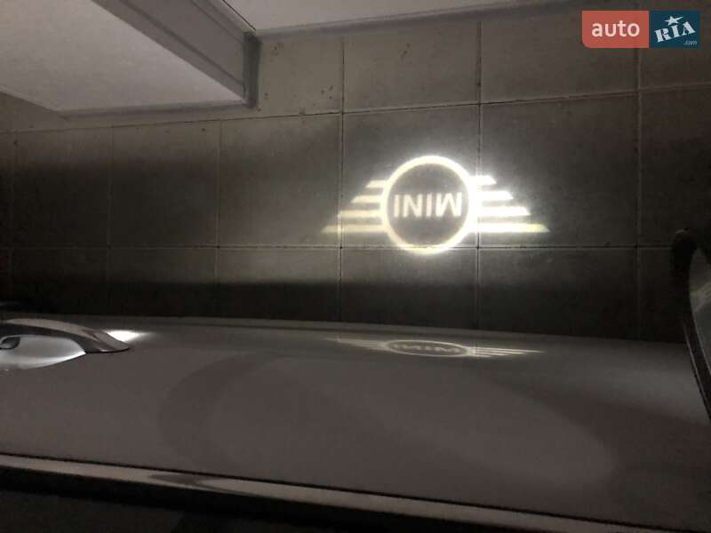 Хэтчбек MINI Hatch 2020 в Киеве