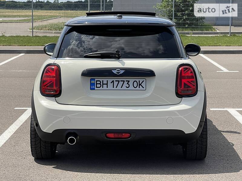 Хэтчбек MINI Hatch 2017 в Одессе
