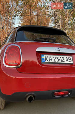 Хэтчбек MINI Hatch 2015 в Киеве
