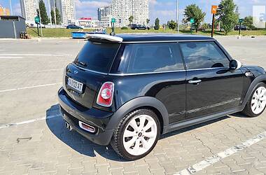 Хэтчбек MINI Hatch 2011 в Киеве