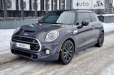 Хэтчбек MINI Hatch 2014 в Киеве