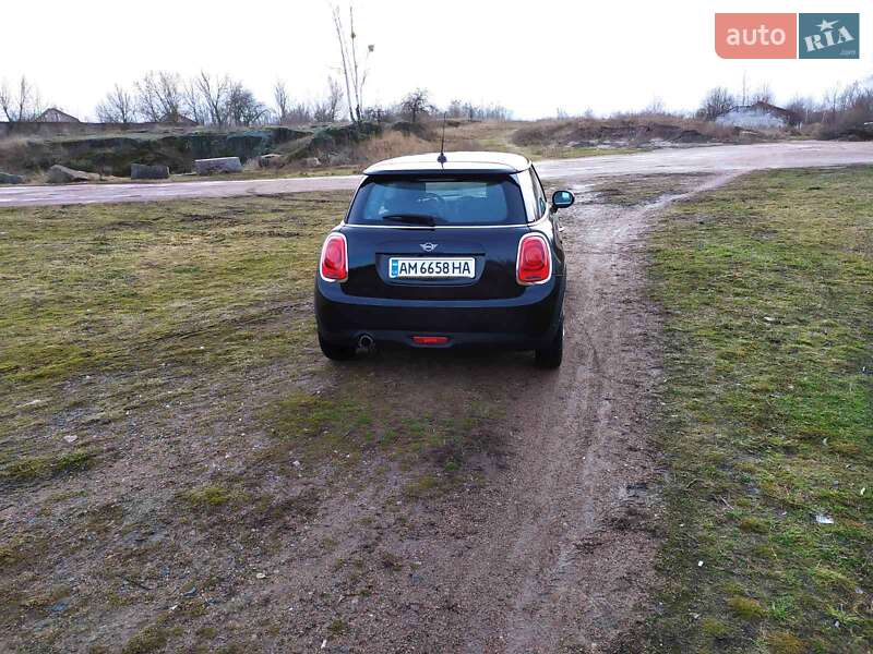 Хэтчбек MINI Hatch 2018 в Киеве фото 5 Хэтчбек MINI Hatch 2018 в Киеве