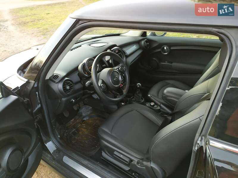 Хэтчбек MINI Hatch 2018 в Киеве фото 10 Хэтчбек MINI Hatch 2018 в Киеве