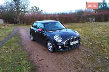 Хэтчбек MINI Hatch 2018 в Киеве фото 2 Хэтчбек MINI Hatch 2018 в Киеве