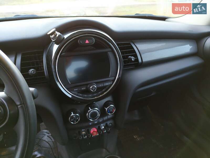 Хэтчбек MINI Hatch 2018 в Киеве фото 13 Хэтчбек MINI Hatch 2018 в Киеве