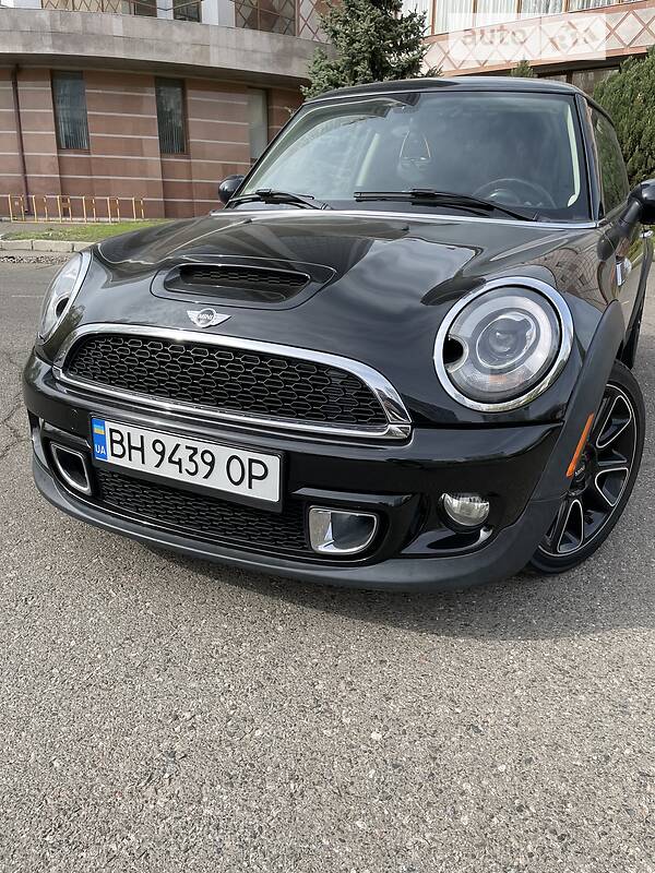 Хэтчбек MINI Hatch 2013 в 