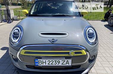 Купе MINI Hatch 2020 в Одессе