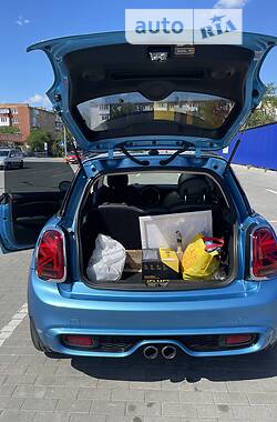 Хэтчбек MINI Hatch 2016 в 