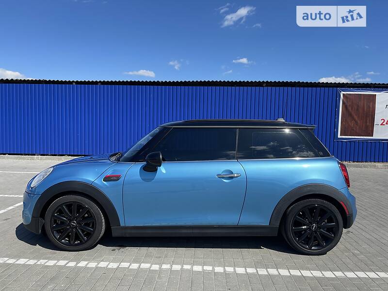 Хэтчбек MINI Hatch 2016 в Ивано-Франковске