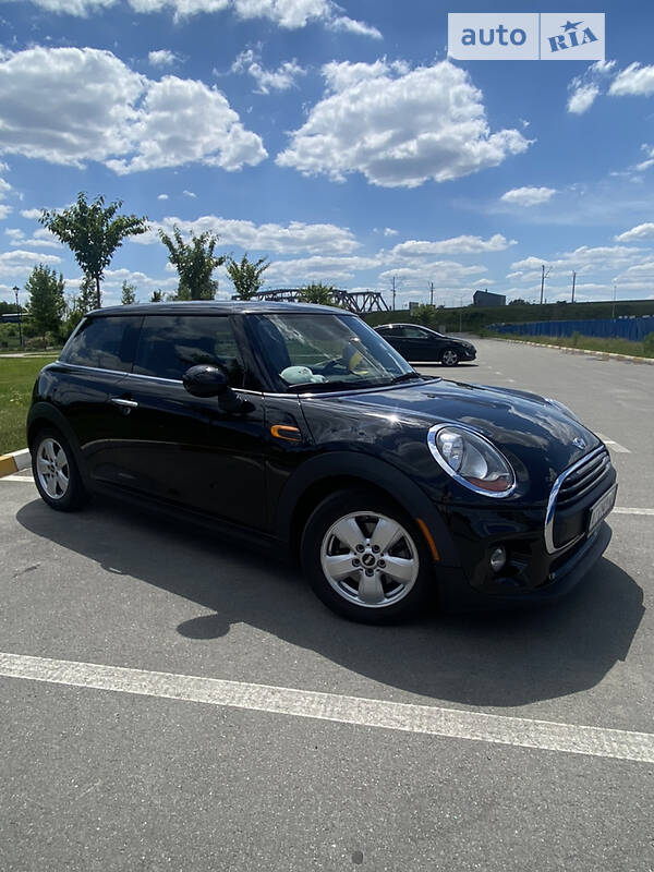 Хэтчбек MINI Hatch 2016 в Ирпене