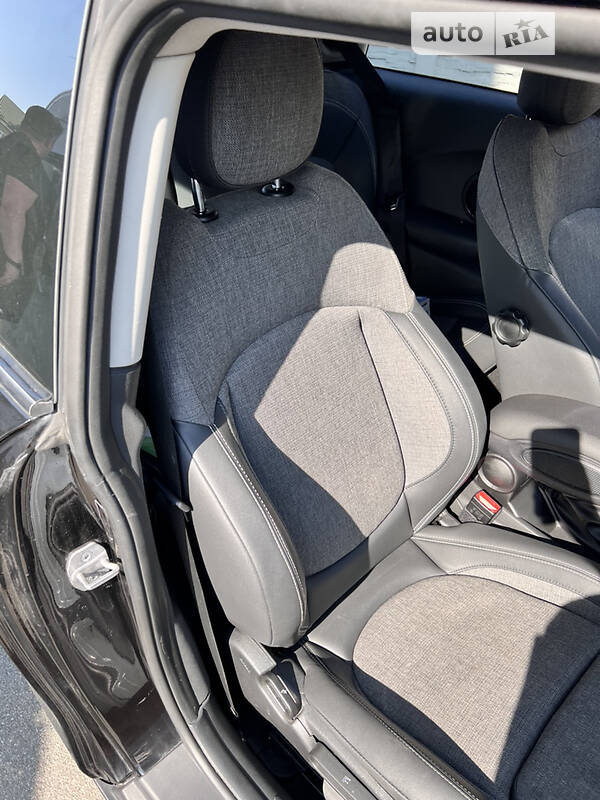 Хэтчбек MINI Hatch 2016 в Ирпене