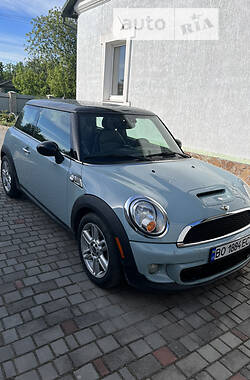 Хэтчбек MINI Hatch 2012 в Волочиске