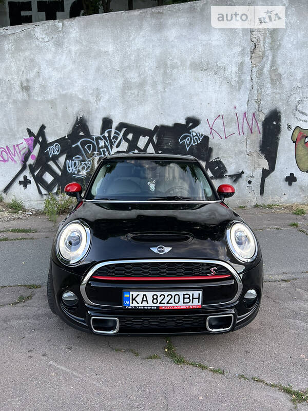 Хетчбек MINI Hatch 2014 в 