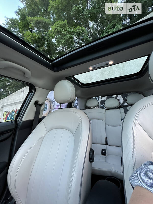 Хетчбек MINI Hatch 2014 в Києві