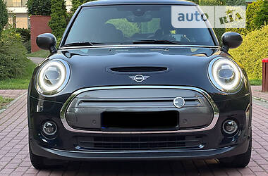 Купе MINI Hatch 2020 в Тернополі