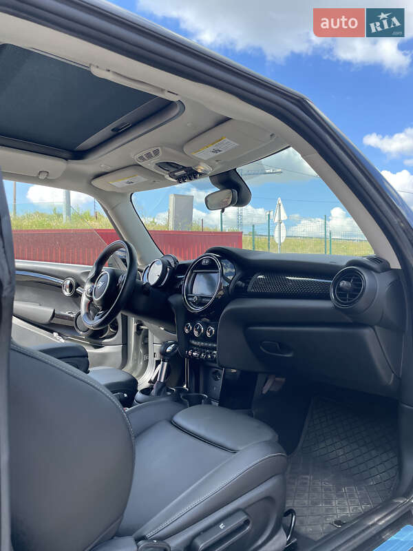 Хетчбек MINI Hatch 2019 в Києві фото 10 Хетчбек MINI Hatch 2019 в Києві