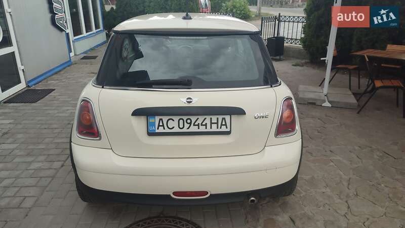 Купе MINI Hatch 2009 в Шацьку фото 5 Купе MINI Hatch 2009 в Шацьку