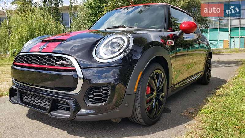 Хетчбек MINI Hatch 2018 в Києві